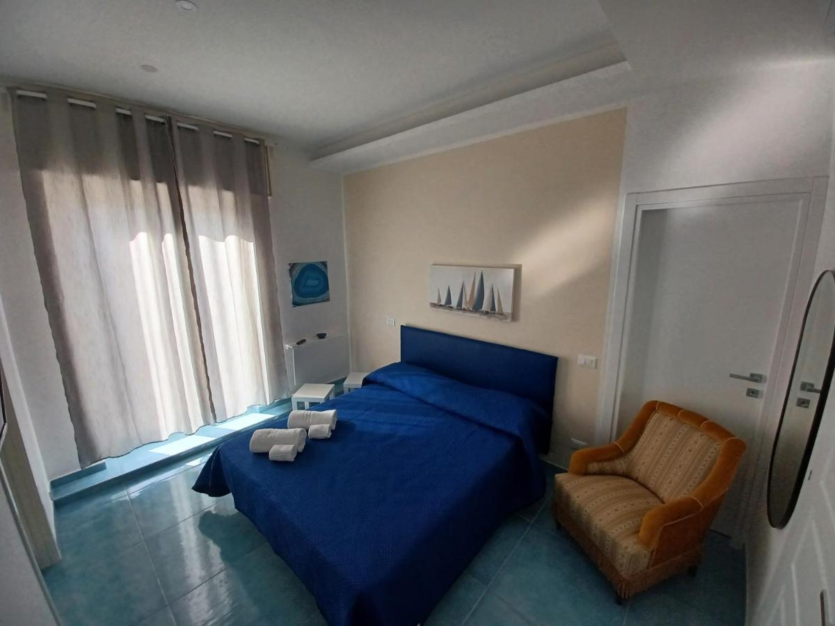 B&B Due Stanzulelle Salerno Exteriör bild