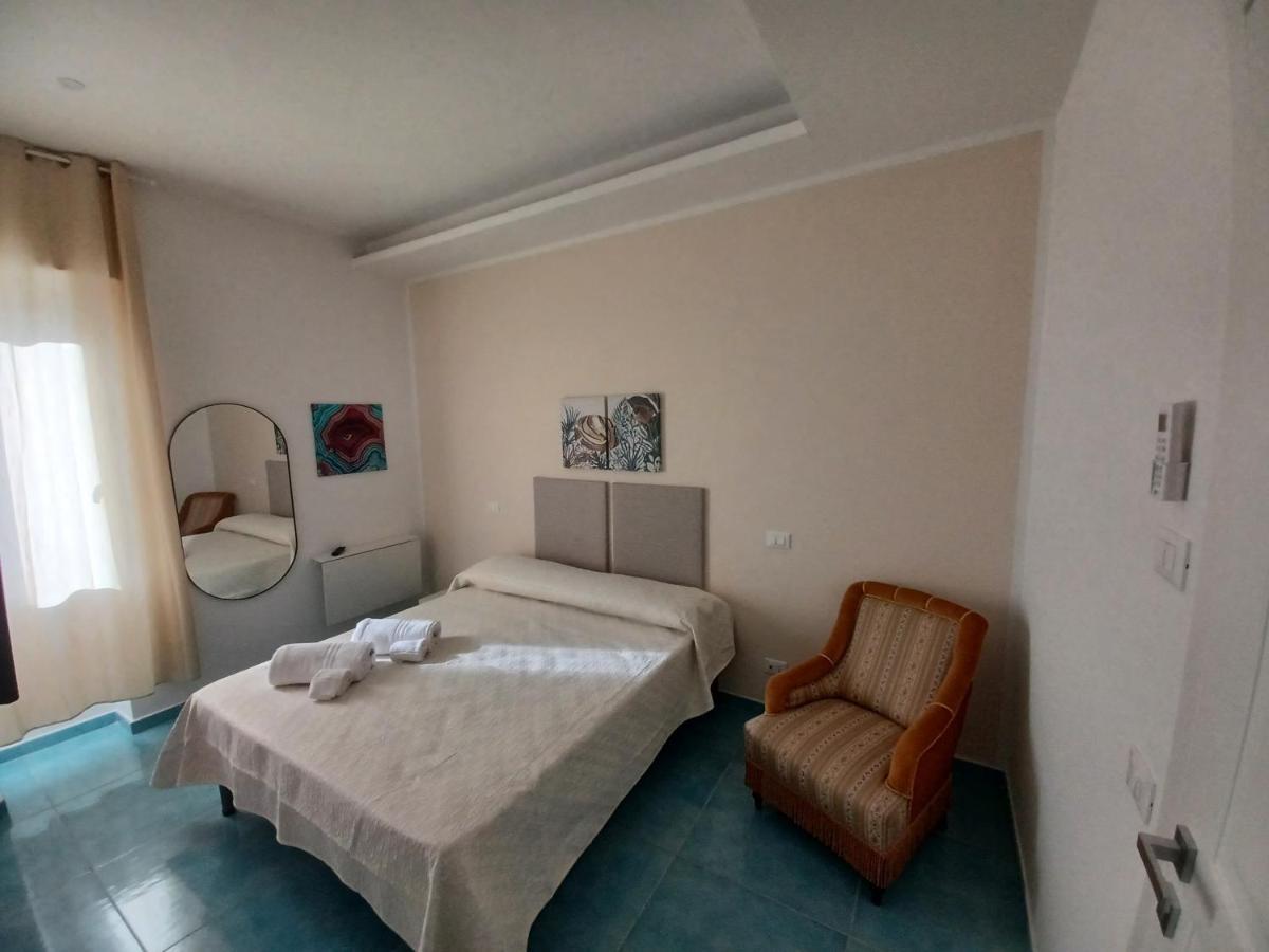 B&B Due Stanzulelle Salerno Exteriör bild