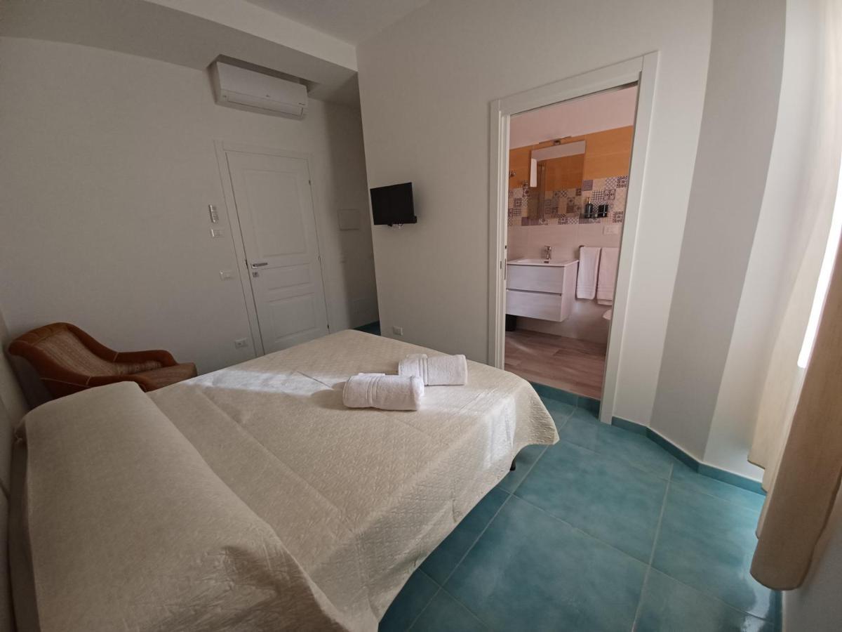 B&B Due Stanzulelle Salerno Exteriör bild