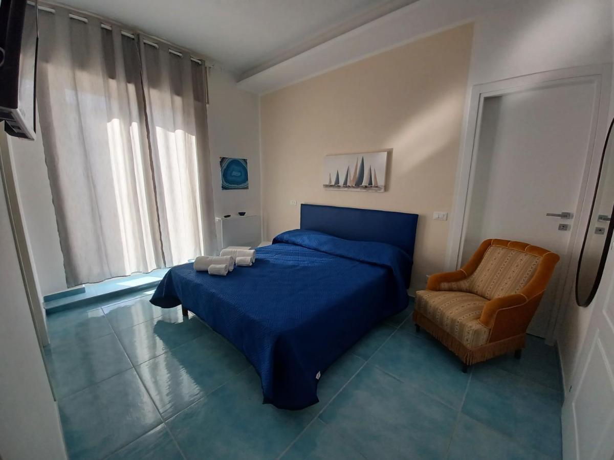 B&B Due Stanzulelle Salerno Exteriör bild