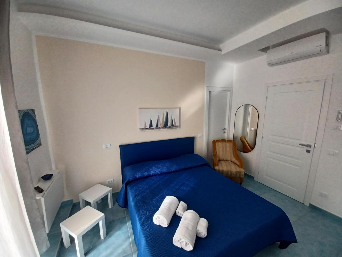 B&B Due Stanzulelle Salerno Exteriör bild