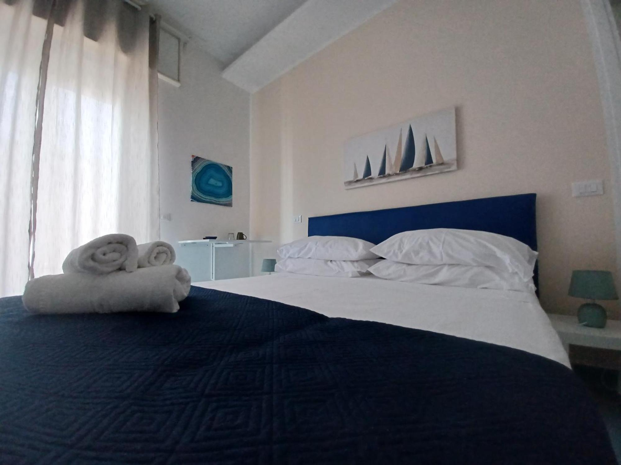 B&B Due Stanzulelle Salerno Exteriör bild