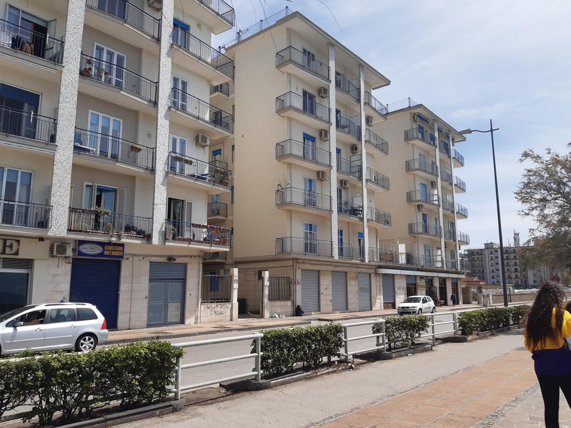 B&B Due Stanzulelle Salerno Exteriör bild